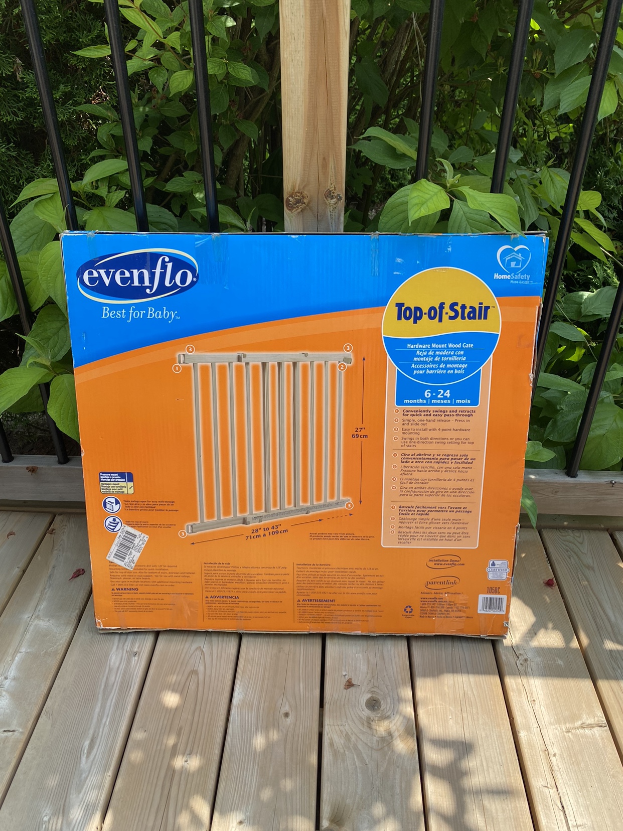 Evenflo stop-of-Stairs baby gate Natural wood thumbnail