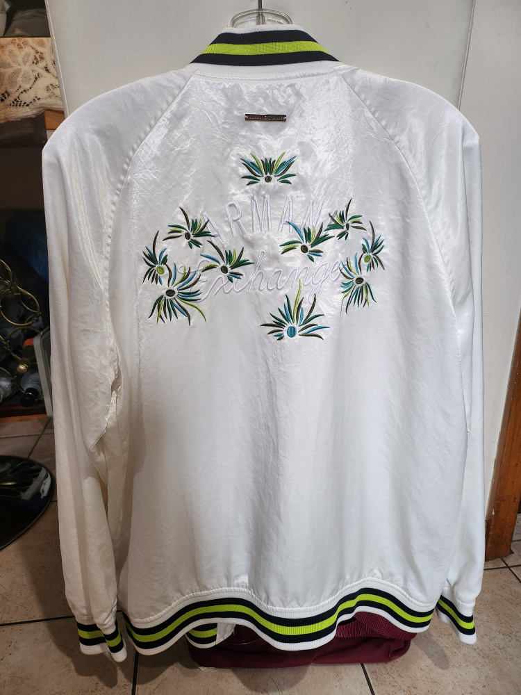 "BINGO"  GUESS jacket🧡; set of MODULUS Vases 🧡;  Rain Jacket 🧡 image indicator(10)