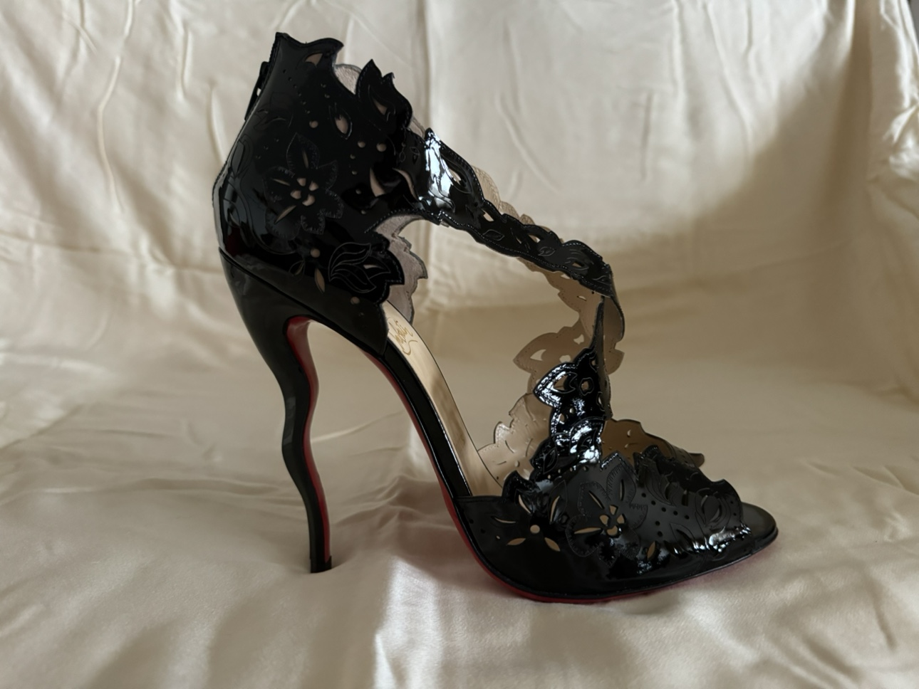 Christian Louboutin Decoupadiva pump - photo 4