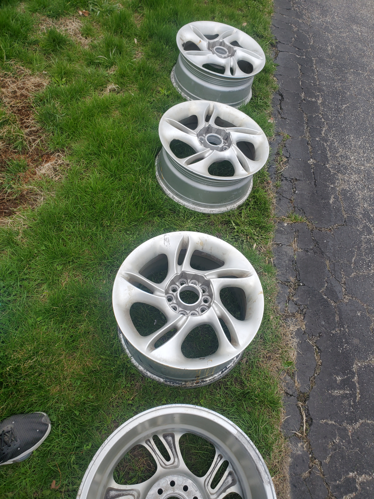 Enkei 15" 5x114.3 and ? ET40 image indicator(2)