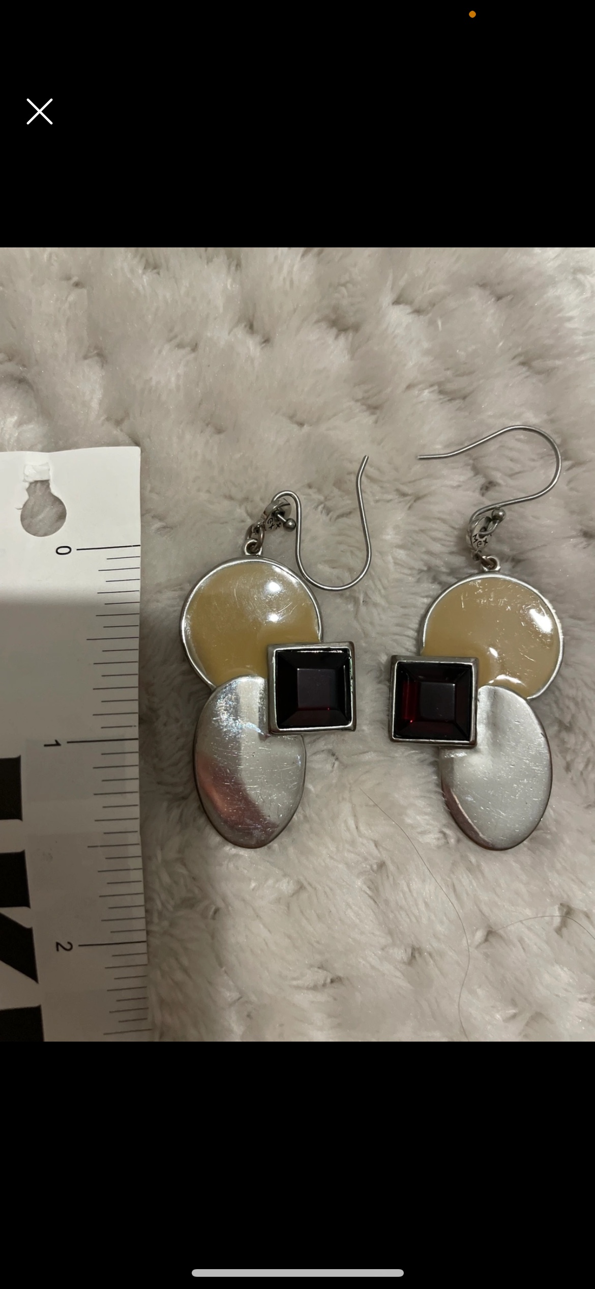 Next earrings image indicator(3)