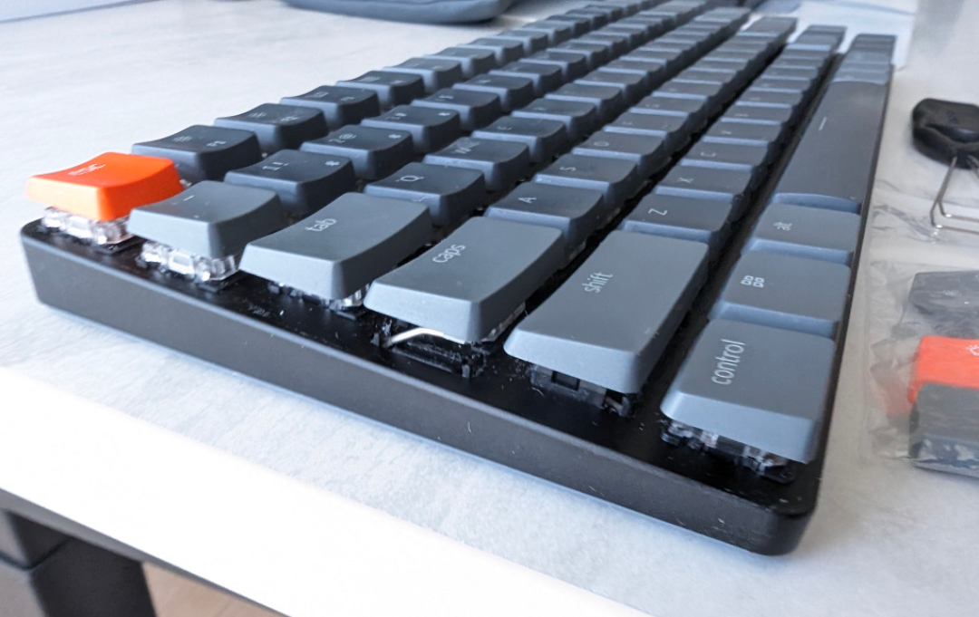 Keychron K3 v2, slim mechanical keyboard, brown switches image indicator(2)