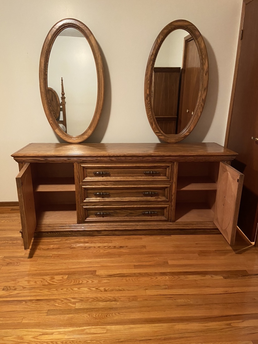 5 Piece wood bedroom set - photo 5