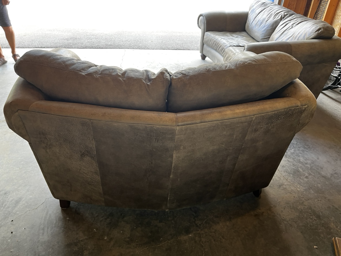 Love seat - photo 3