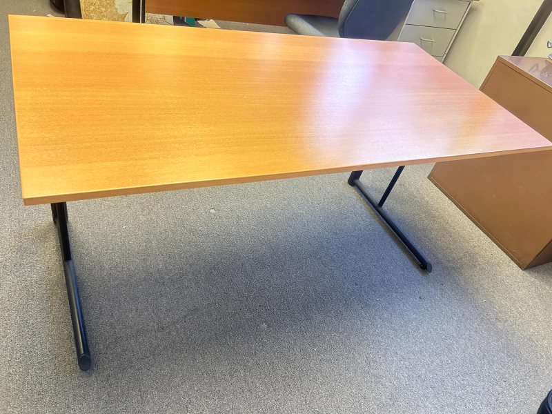 office table - photo 5
