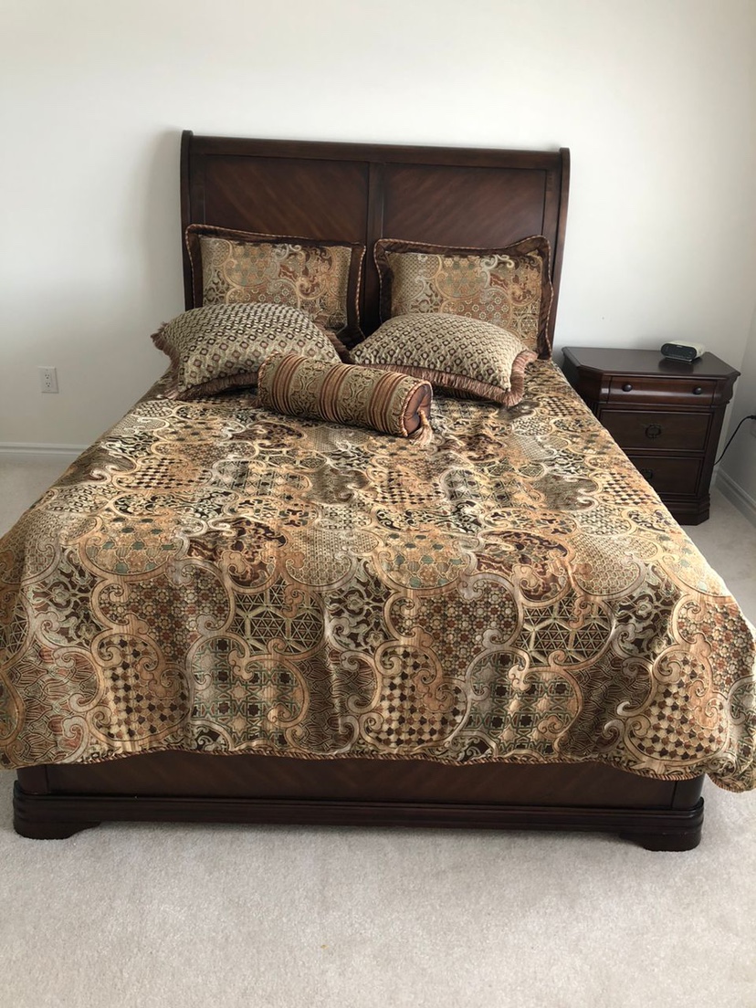 Queen bed