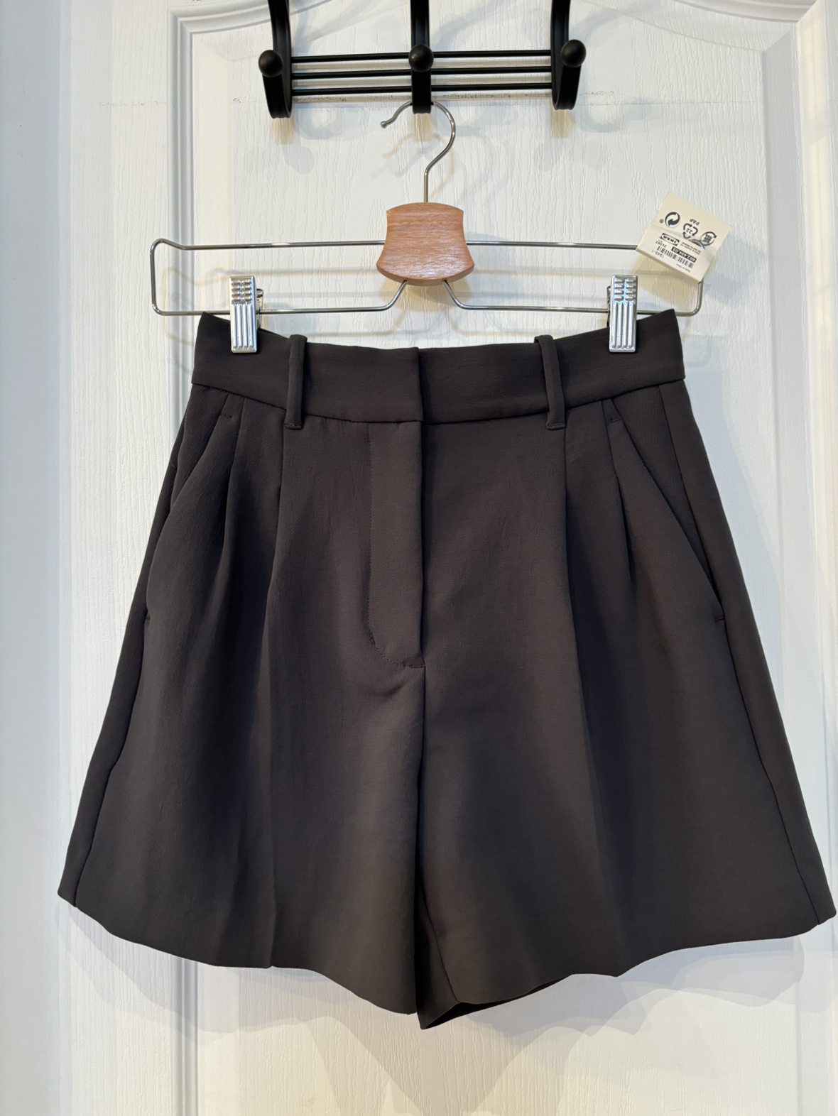 Aritzia 5" Effortless Shorts - Charcoal Grey - Size 0 - photo 2