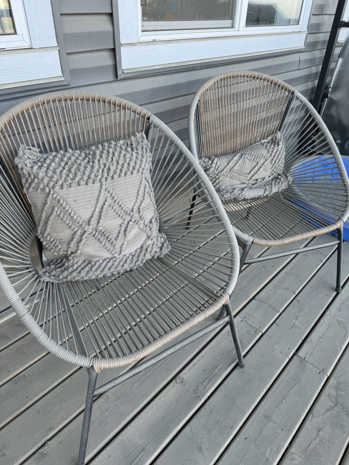 Patio Chairs with Pillows