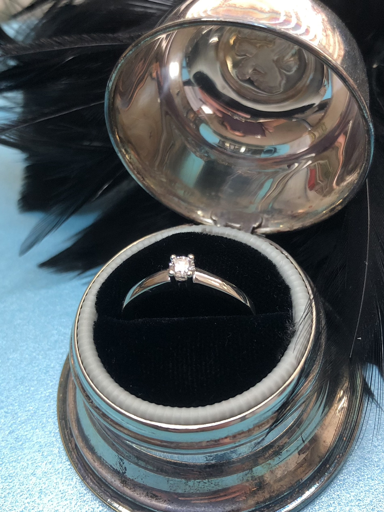 Diamond pinky ring