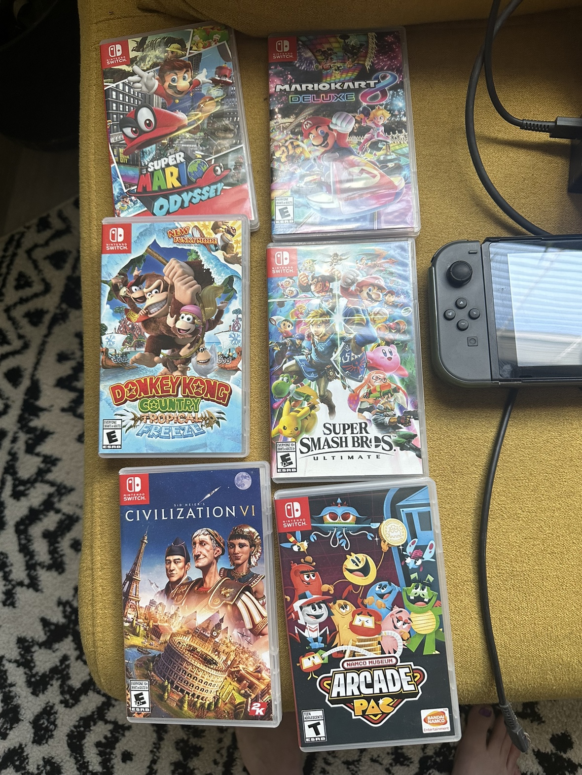 Nintendo Switch 6 games 4 controllers