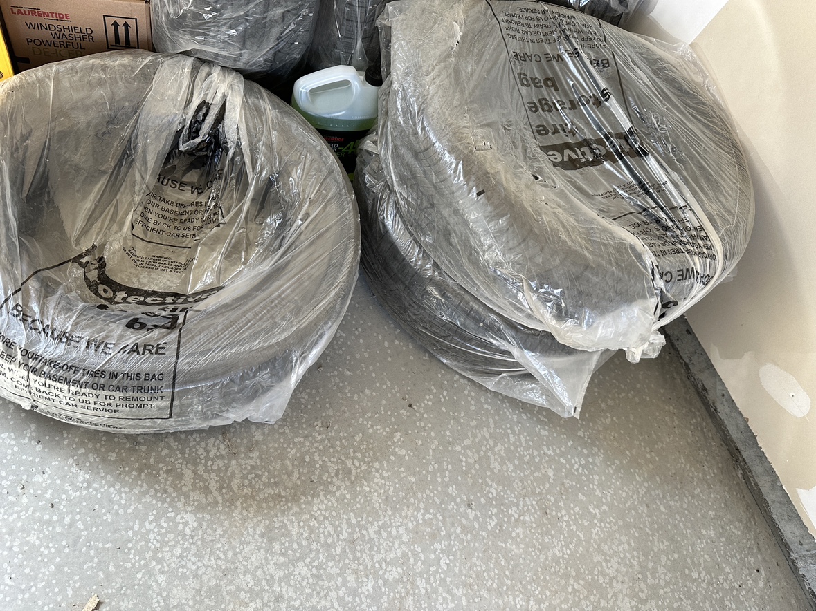 All season tires (only 3 tires) Motomaster - photo 5