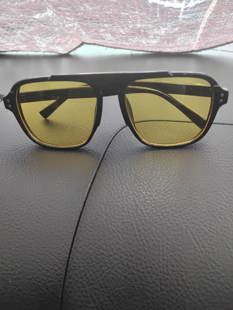 Trendy Sunglasses yellow lens thumbnail