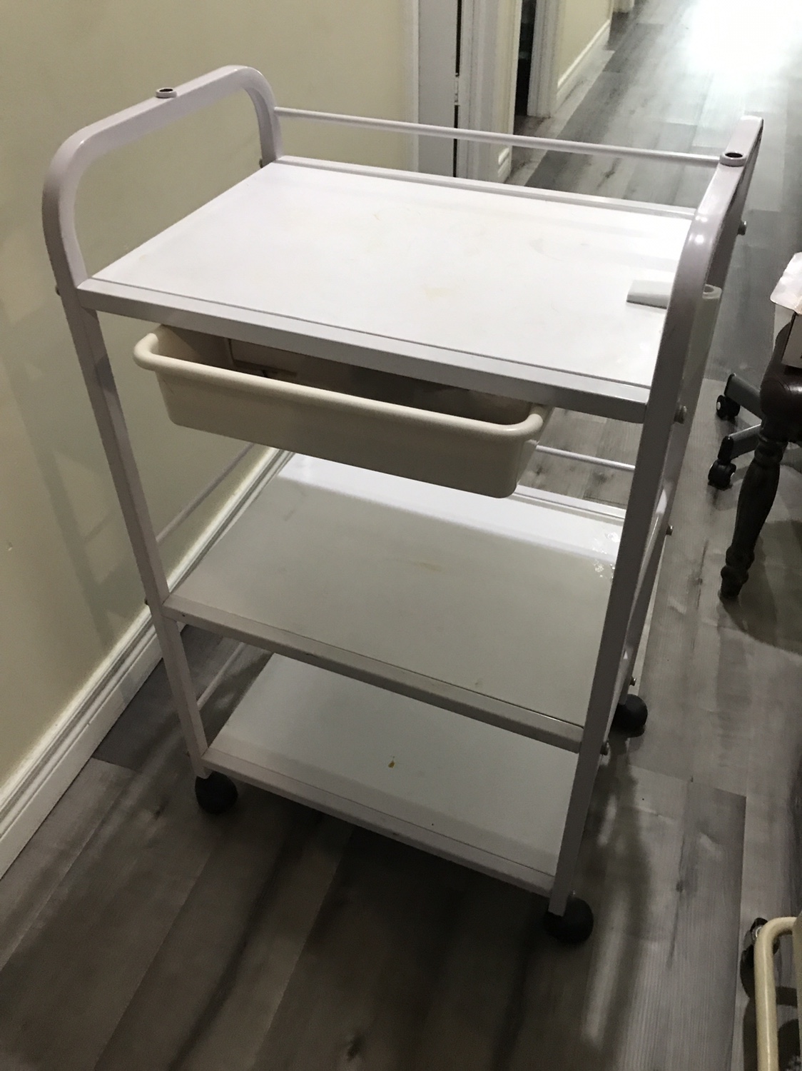 Trolley for facial