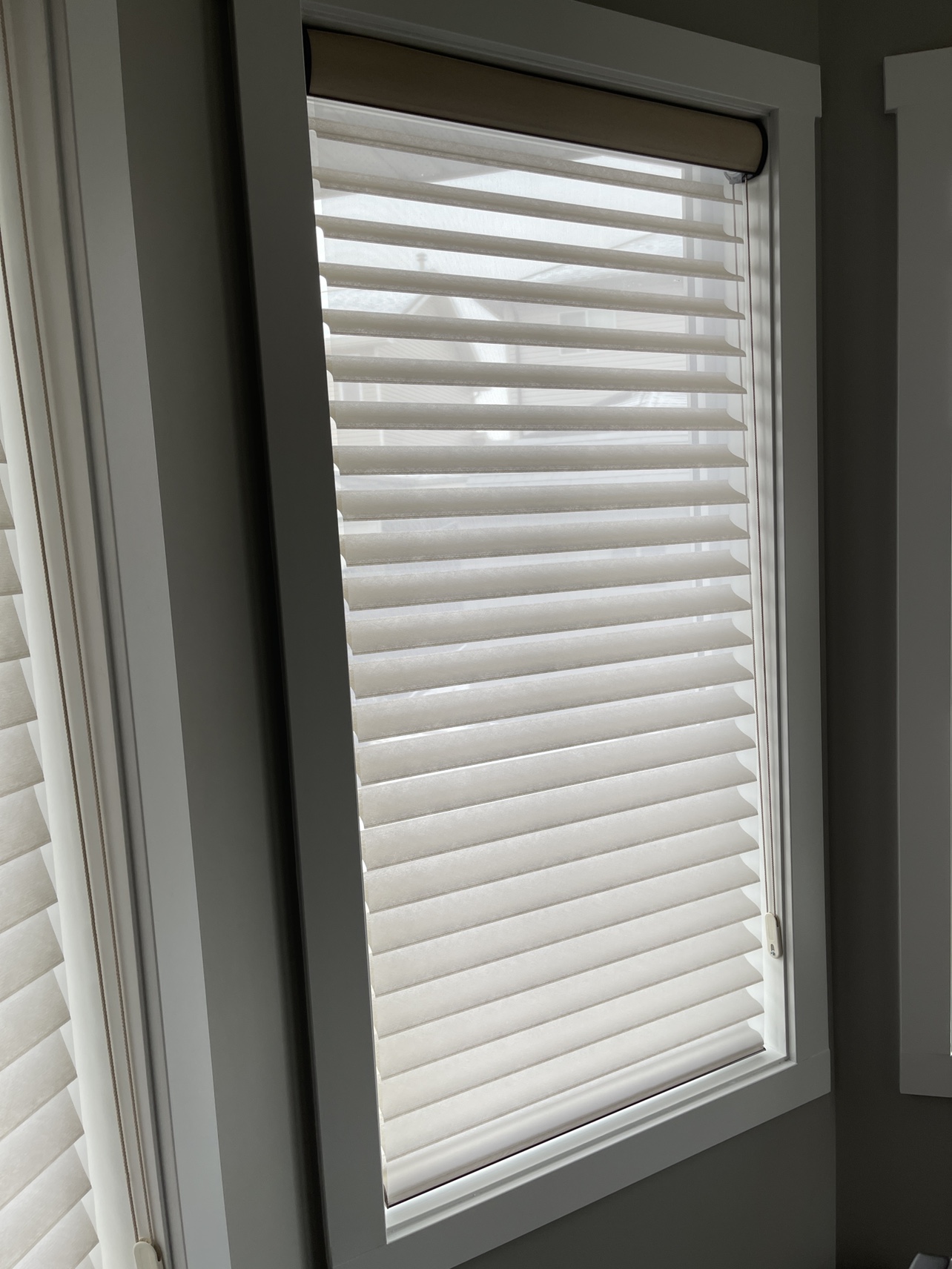 Sheer Blinds (2 sets Brand New) - photo 2