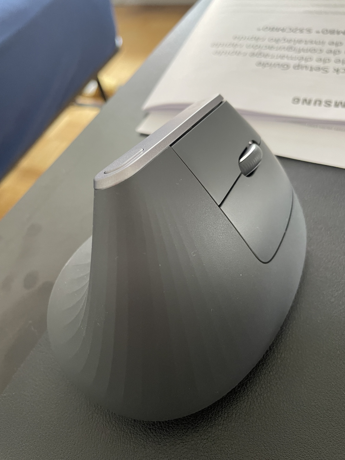 Logitech MX vertical mouse - photo 3
