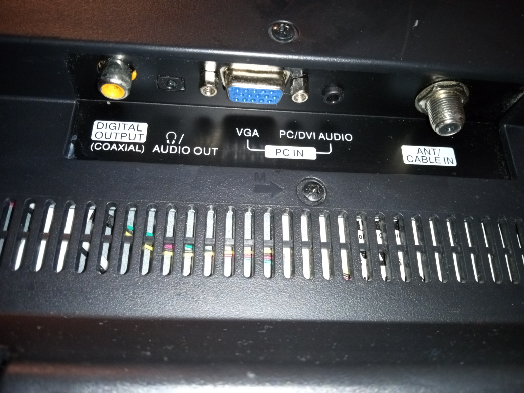 19" Insignia TV - photo 4