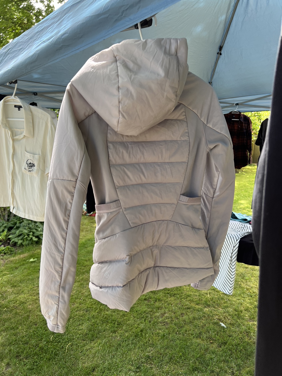 Lululemon Jacket image indicator(2)