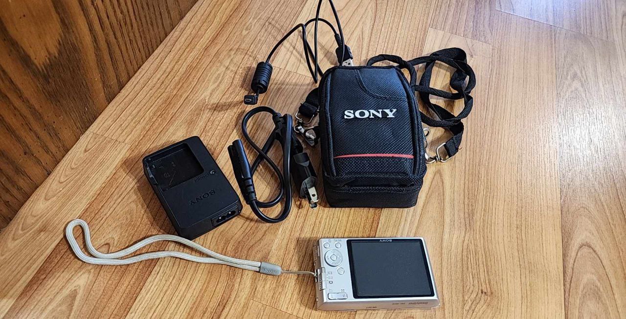 Sony Digital camera - photo 2