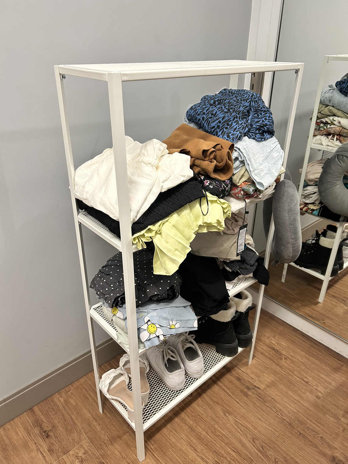 SALE: IKEA built shelf - photo 2