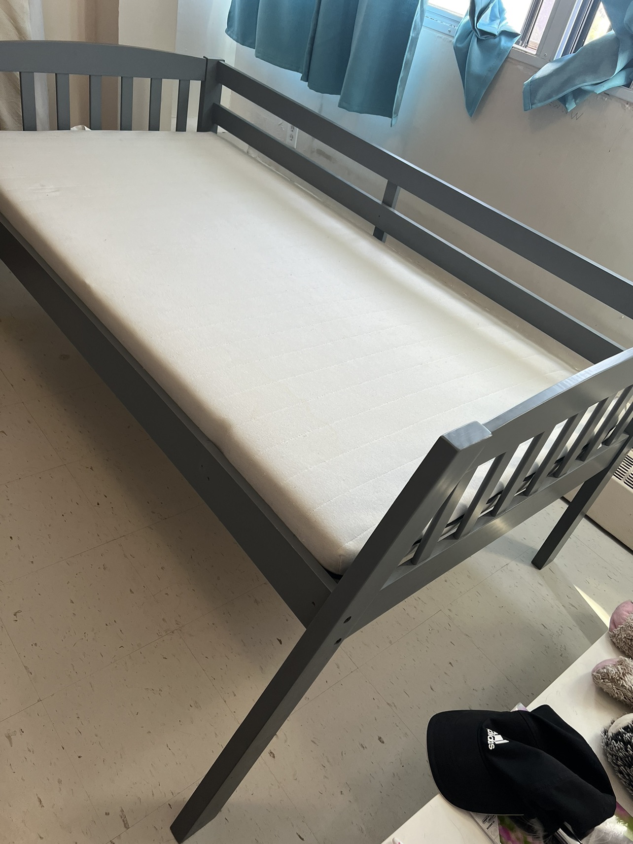 Single Bed with Mattress