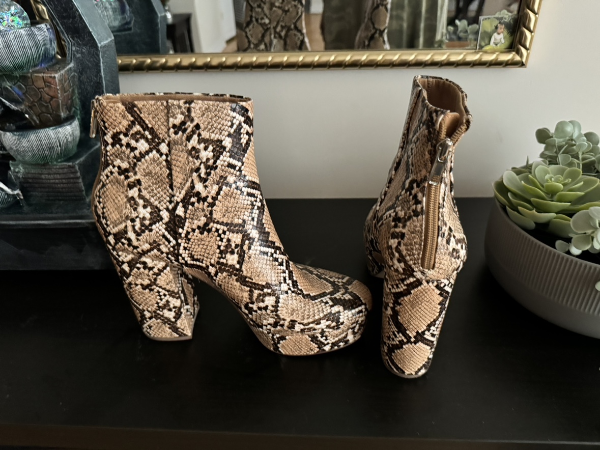 Steven madden heels image indicator(2)