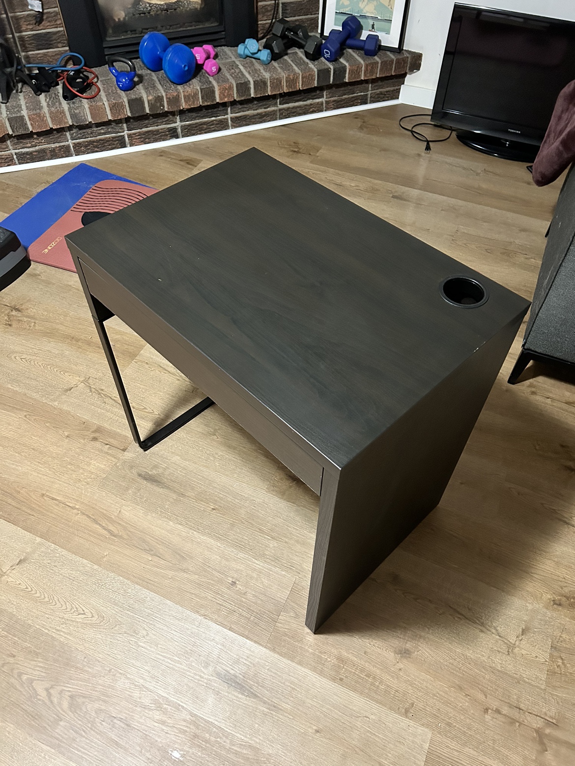 IKEA MICKE Desk - photo 2