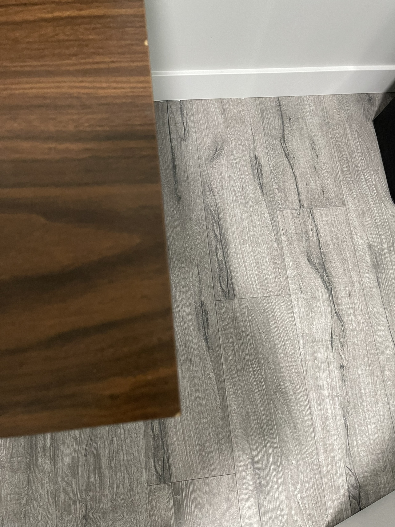 Office desk - photo 4