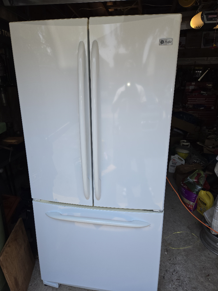 GE profile Fridge