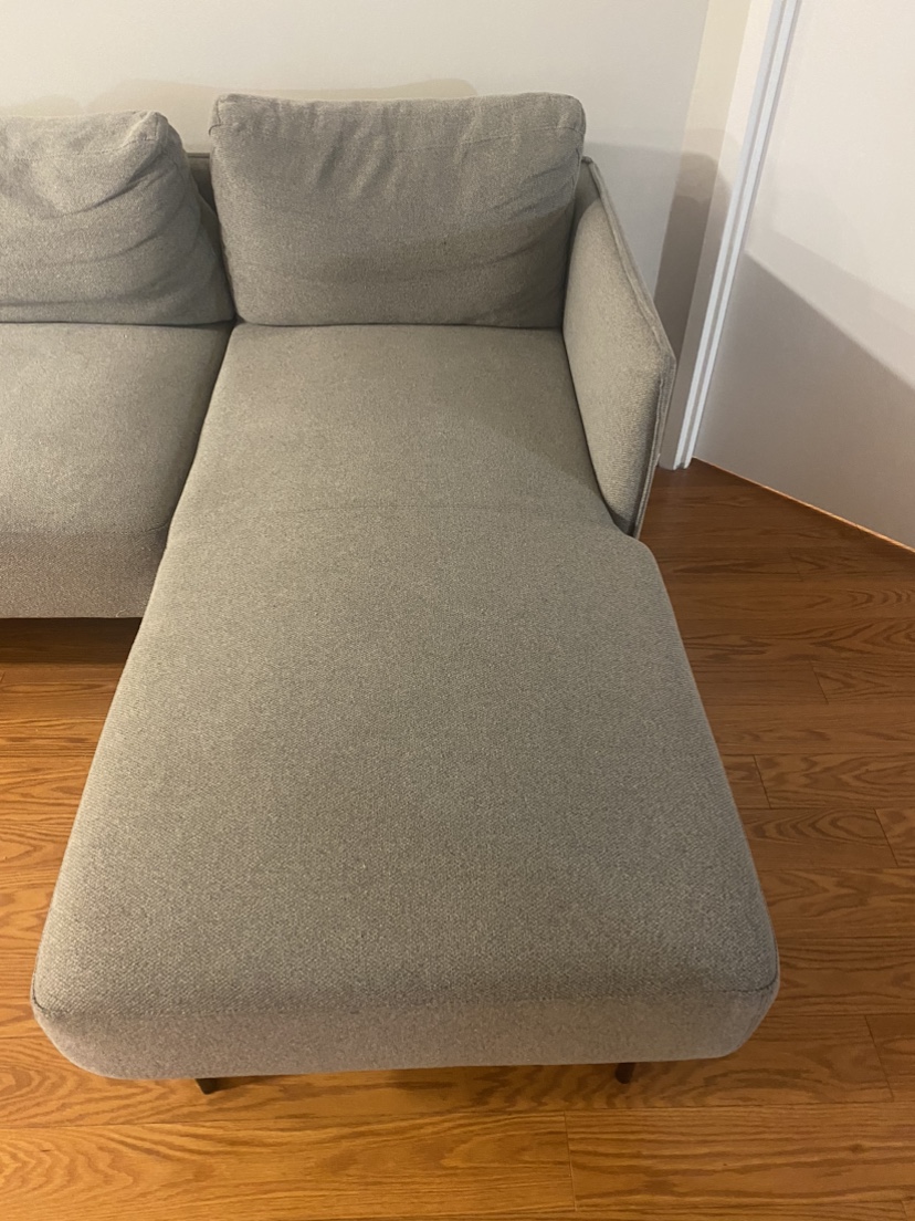 Structube mini L shape sofa - photo 4