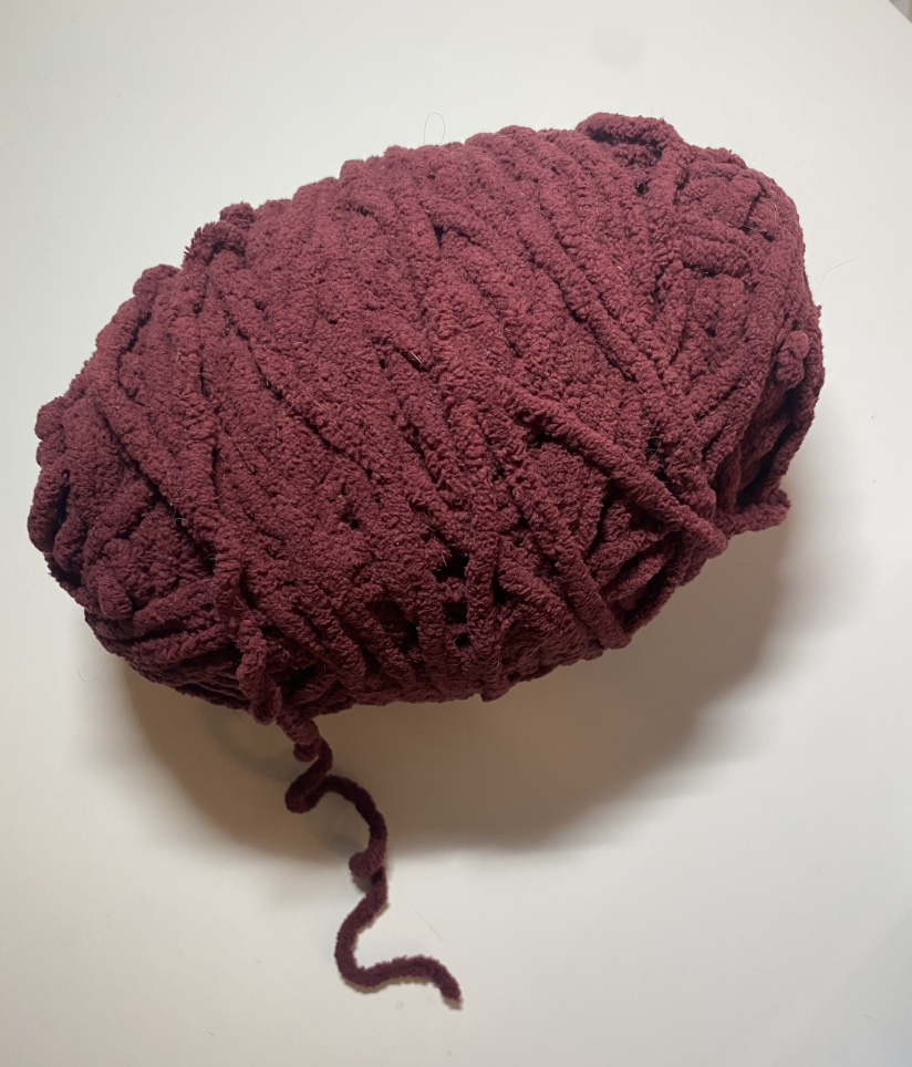 ⚠️NEEDS TO GO⚠️ Fluffy maroon yarn ball for knitting or crochet image indicator(4)