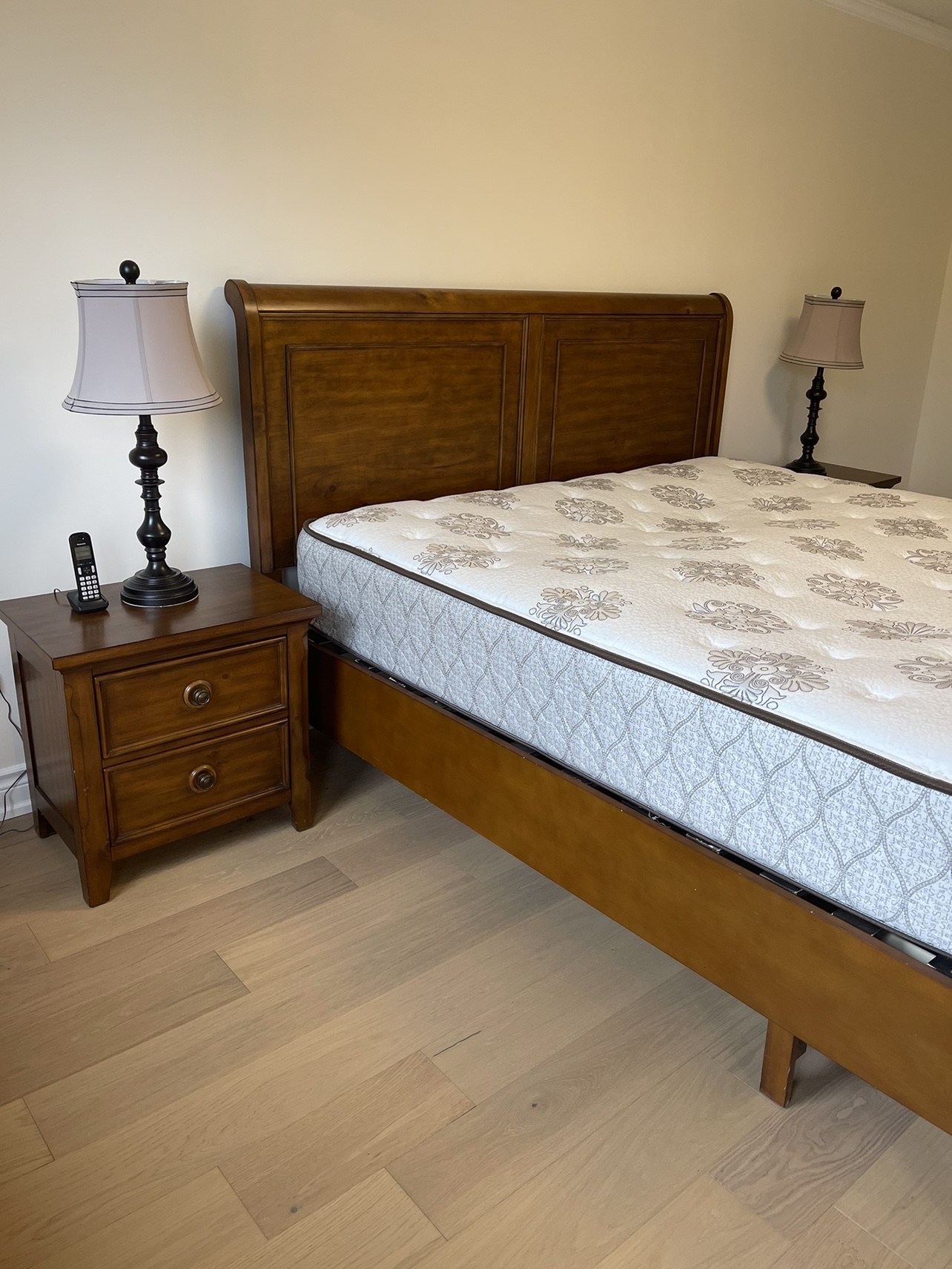Solid wood Bedroom furniture set - photo 5