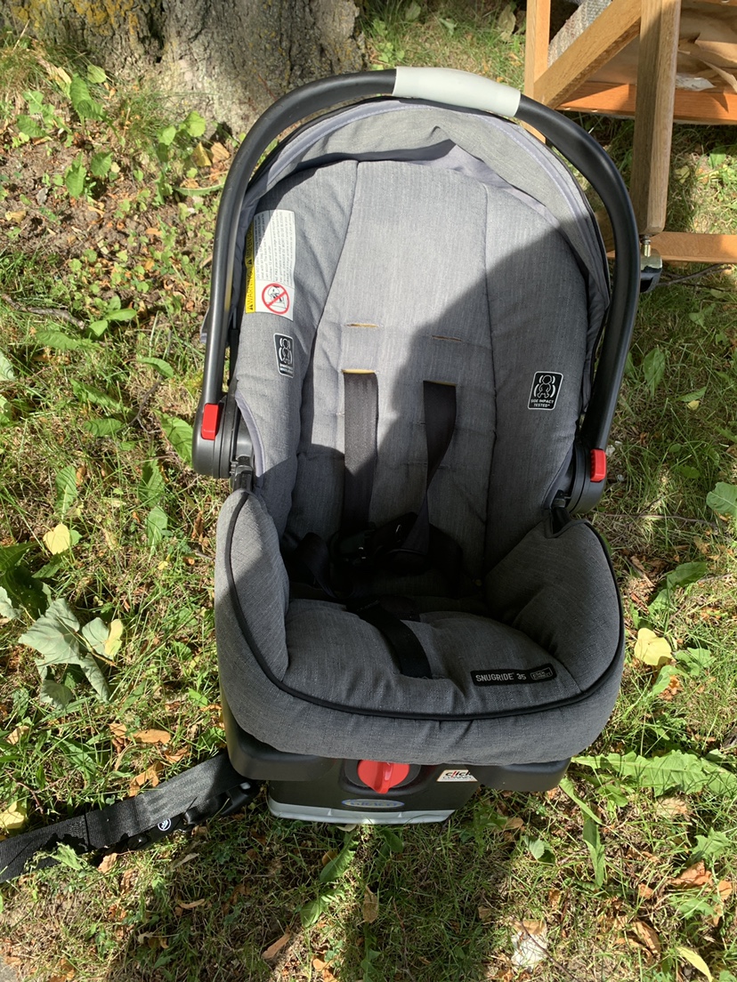 Baby car seat thumbnail