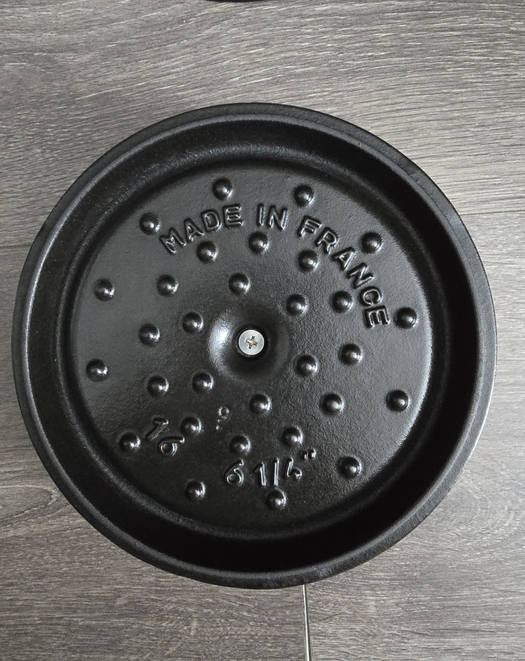 Staub Cast Iron 1.25-qt / 16cm Round Cocotte - Matte Black image indicator(3)