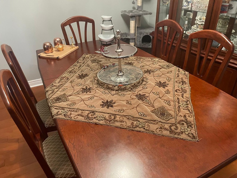 Dinning table with 6 chairs. - photo 5