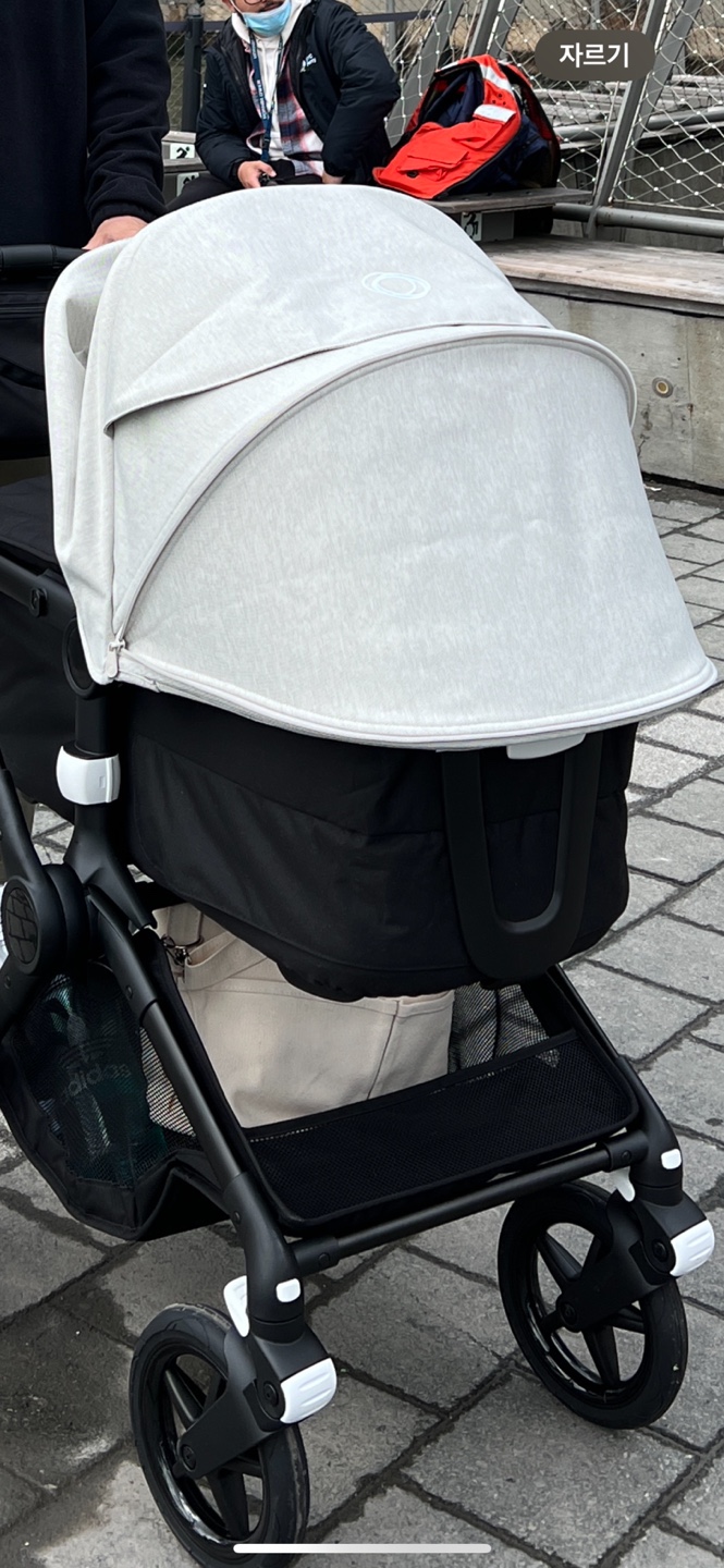Bugaboo fox3 + seat liner and sun canopy - photo 3
