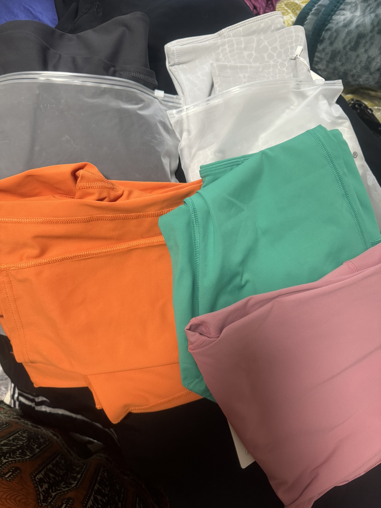 Yoga pants Brand New image indicator(4)