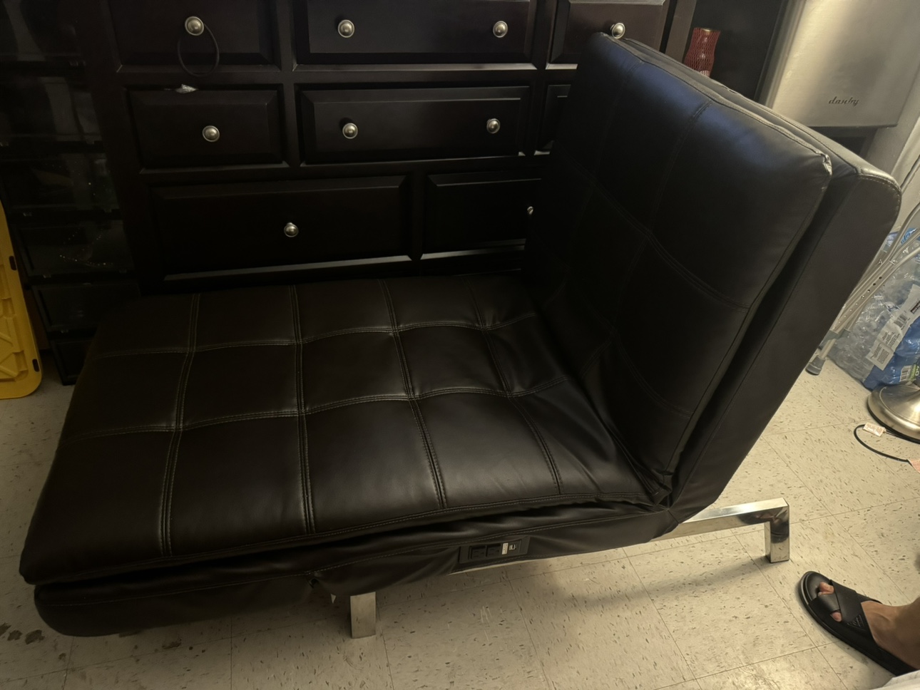 Dark brown Leather chaise - photo 4