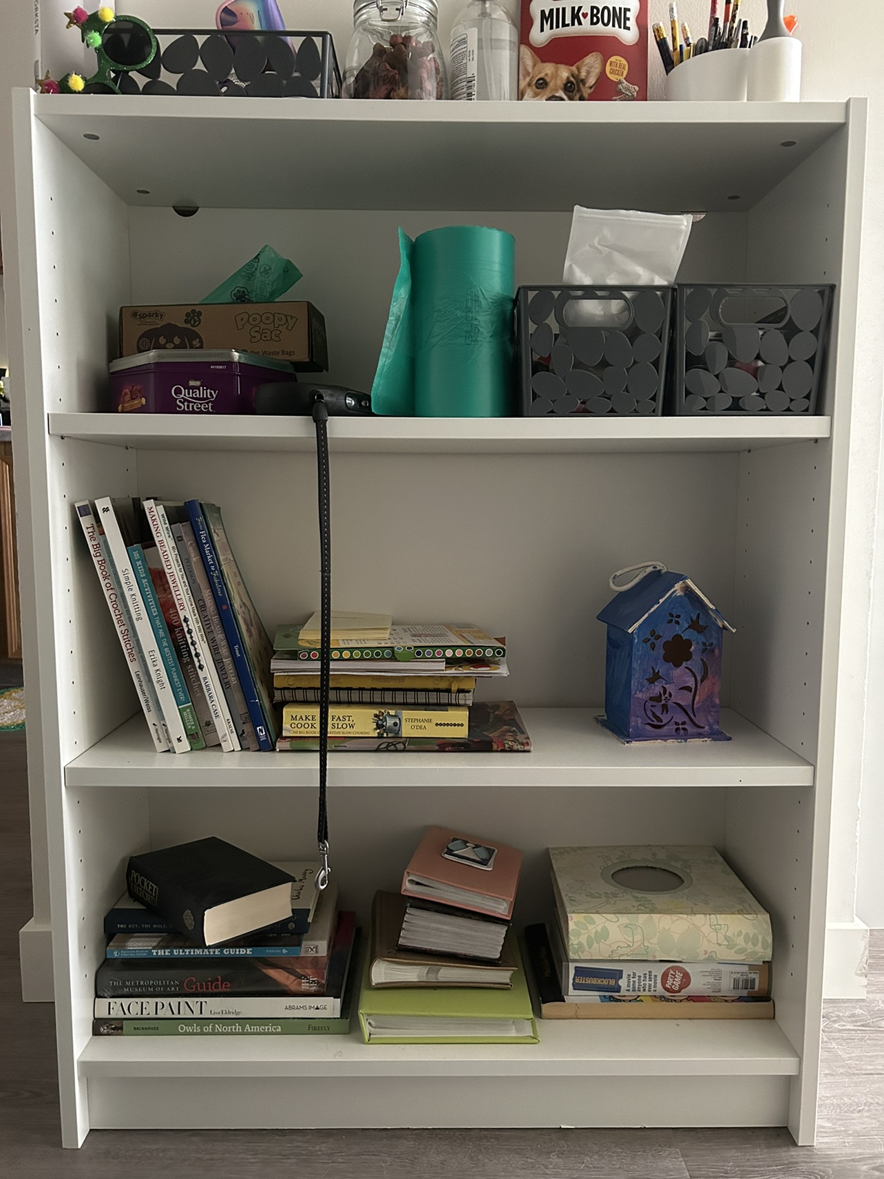 *reserved*ikea bookshelf