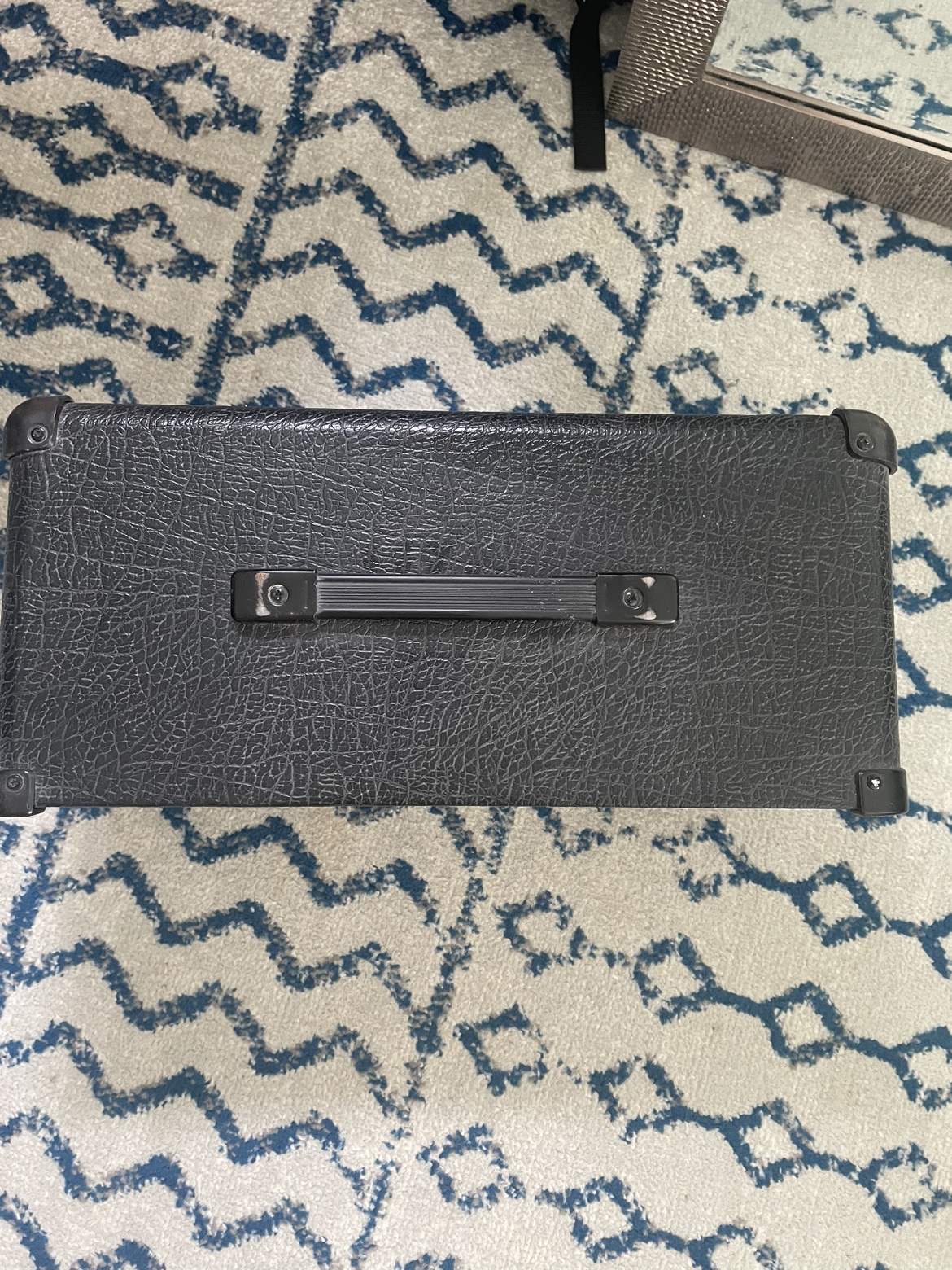 Hartke GT60 hybrid guitar amplifier head image indicator(3)