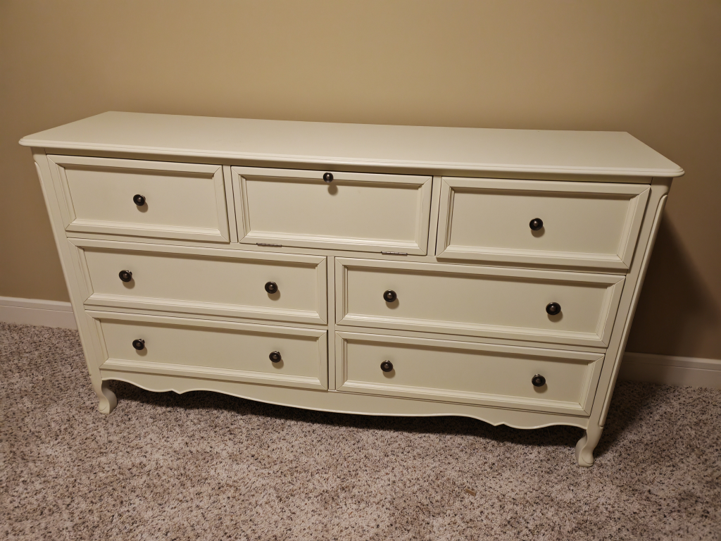 Pier1 Import Dresser
