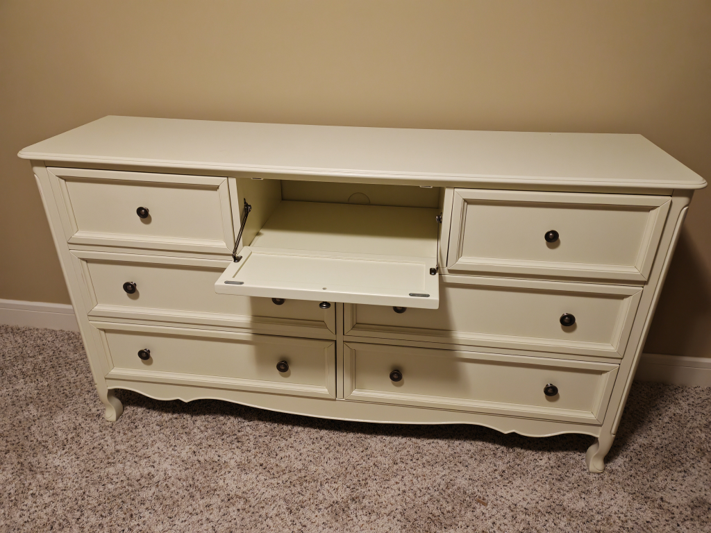 Pier1 Import Dresser - photo 2