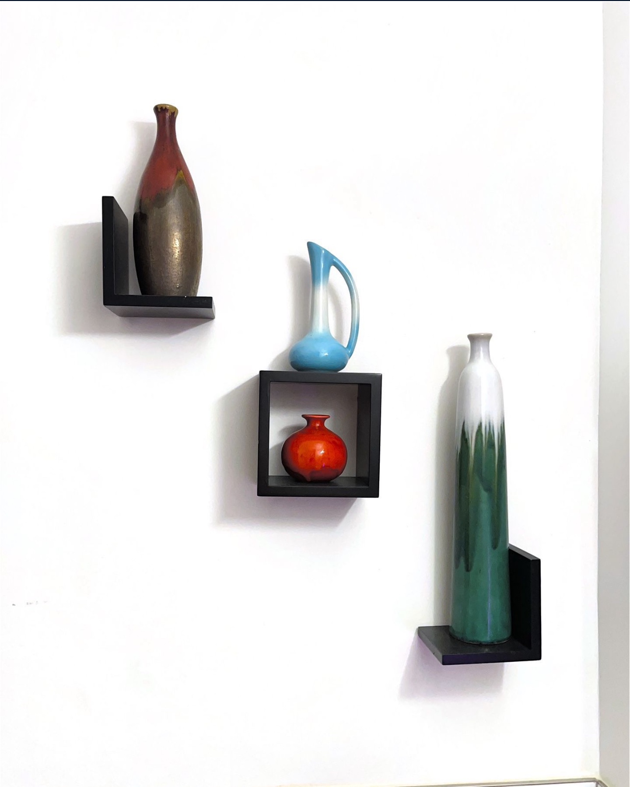 Black Wood Shelves, 5 shelves