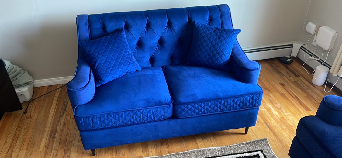 Love seats - photo 3