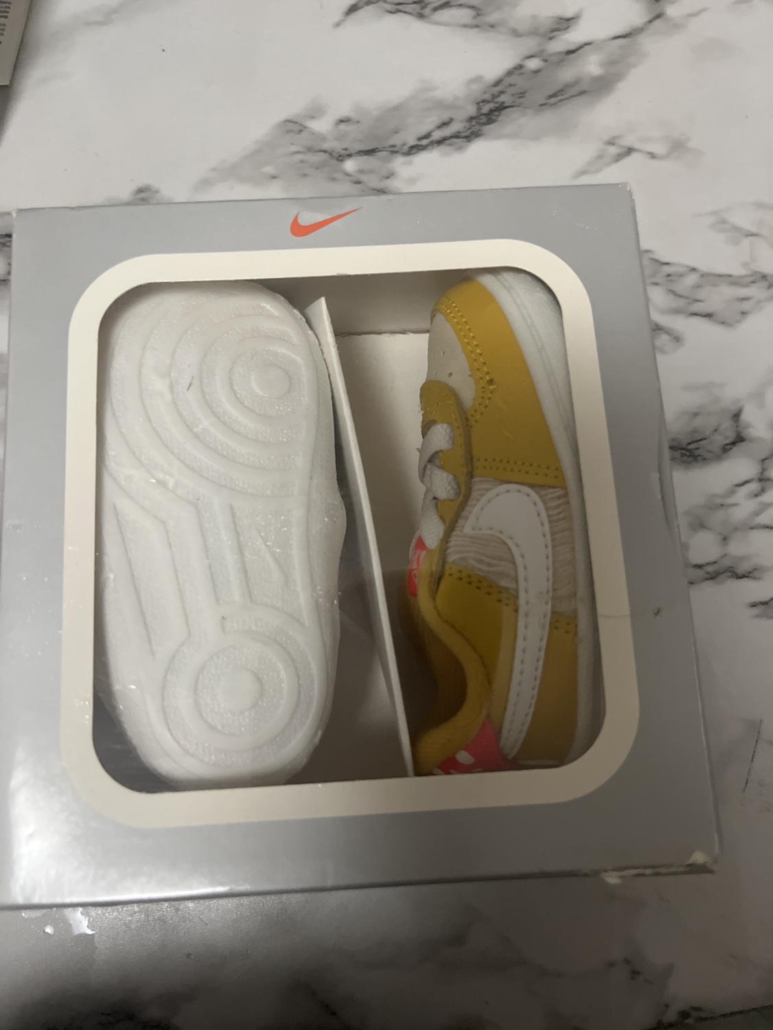 3c baby sneakers. 2 for $25 - photo 3
