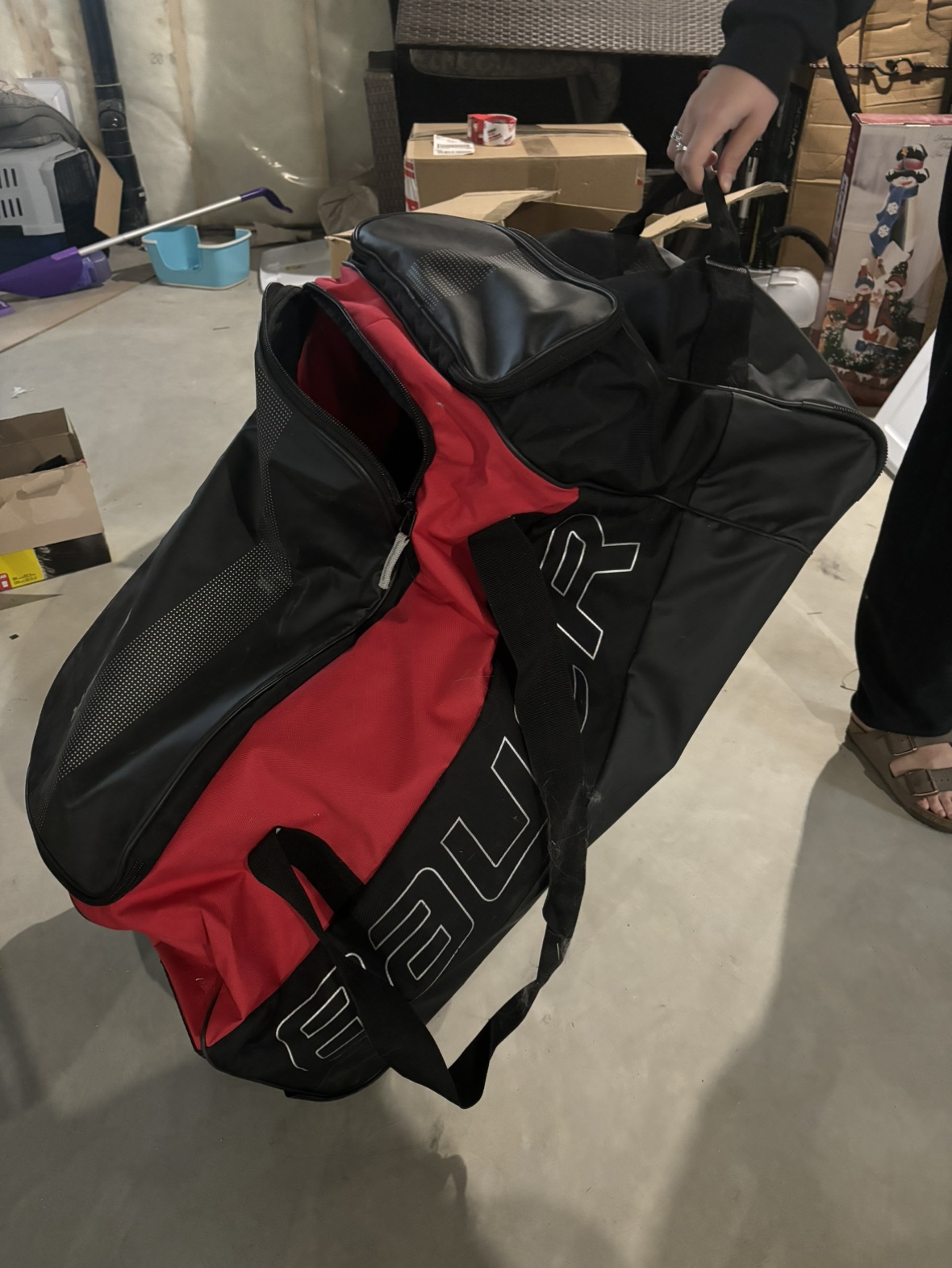 Bauer rolling hockey bag