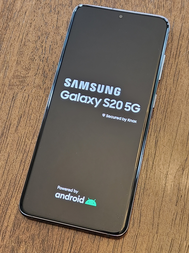Samsung Galaxy S20 FE 5g 128gb - photo 2