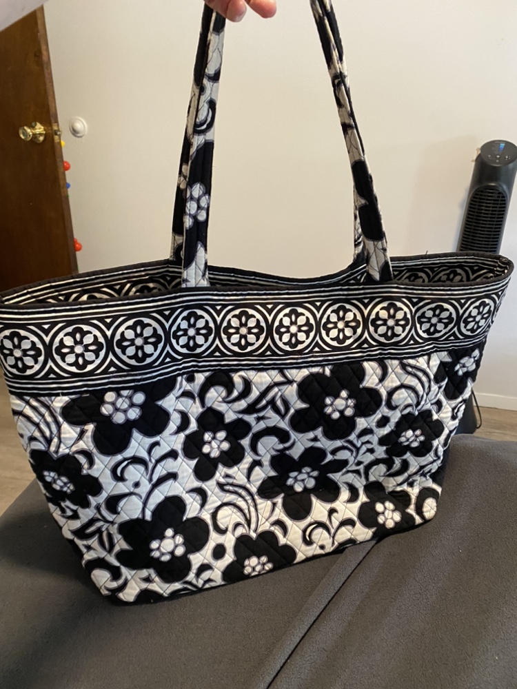 Authentic retired Vera Bradley 16x23x8 - photo 4