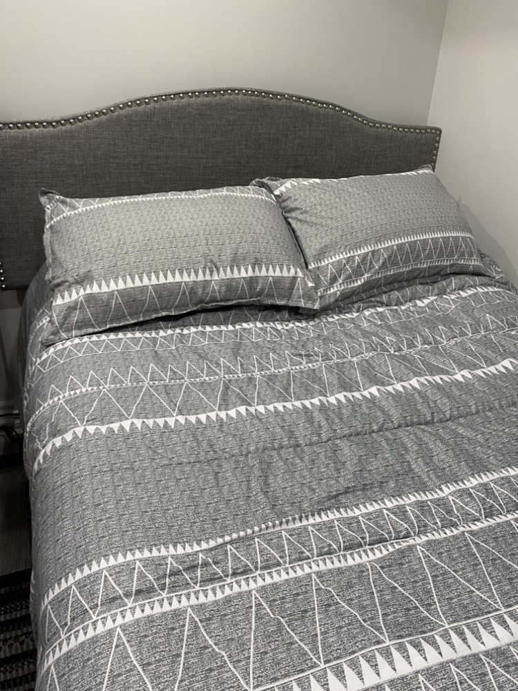 Double bed thumbnail