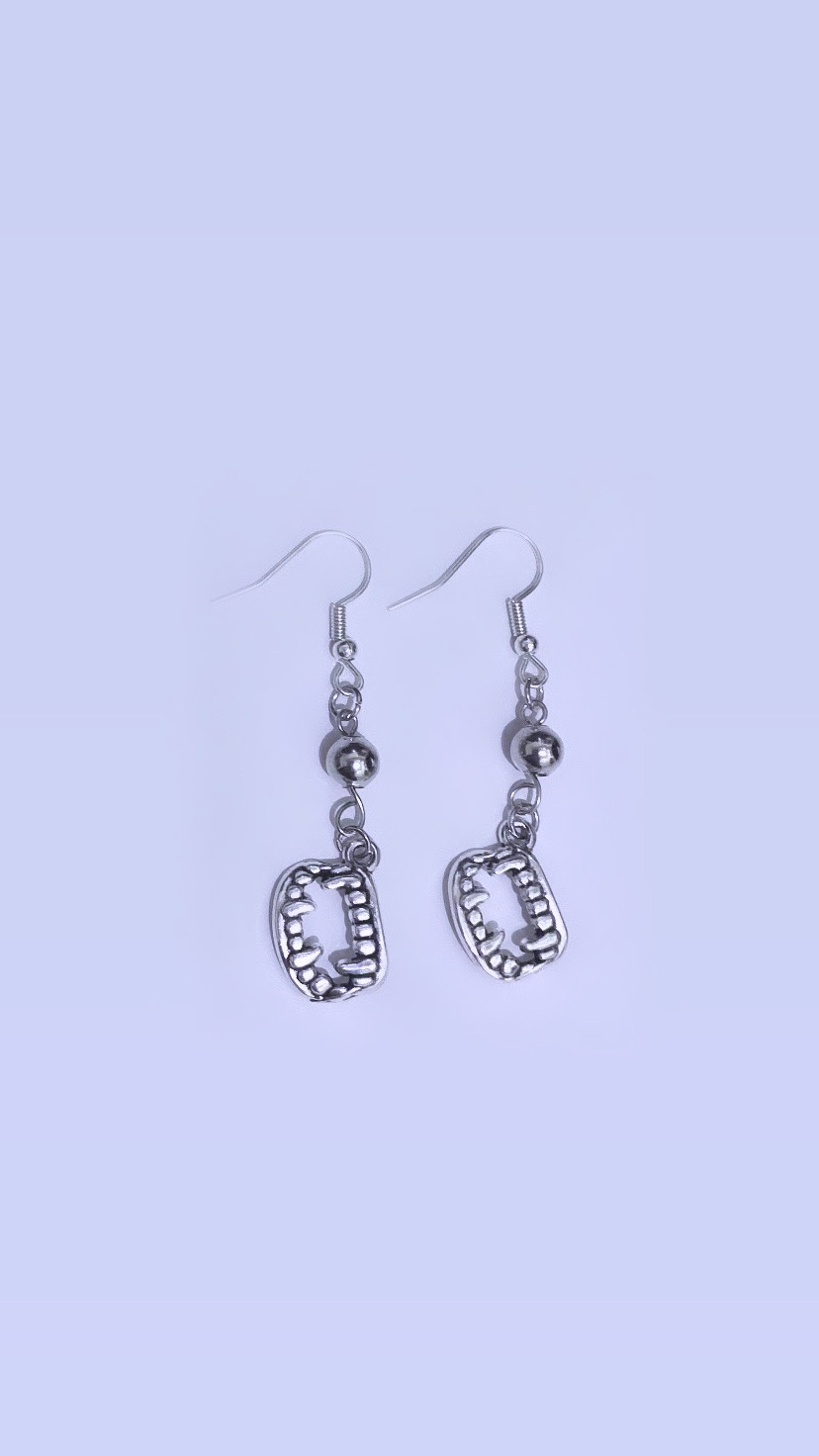 Silver Mouth Earrings (Handmade) thumbnail