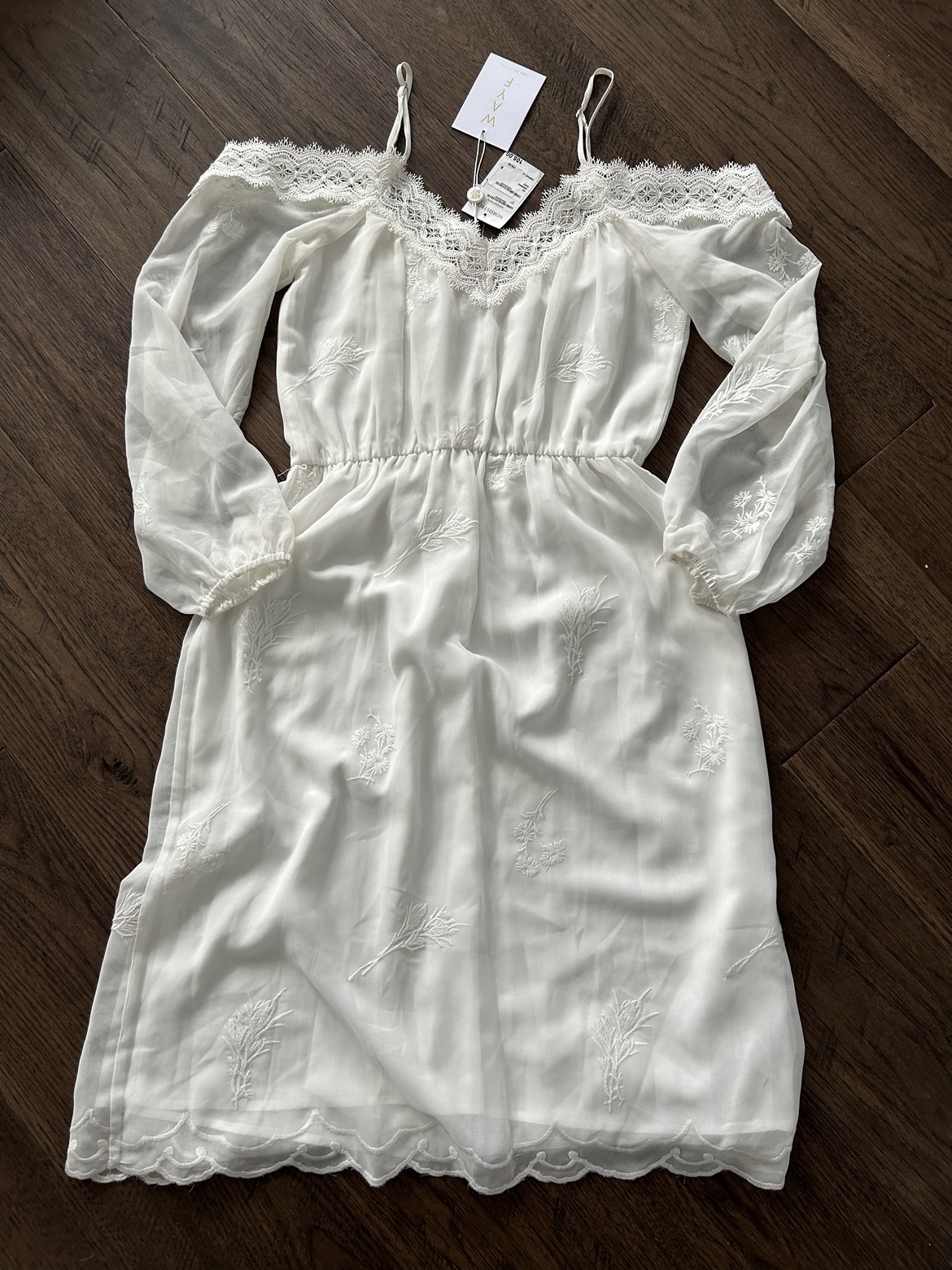 Brand New with Tag Stunning White Dress (size S) - photo 5